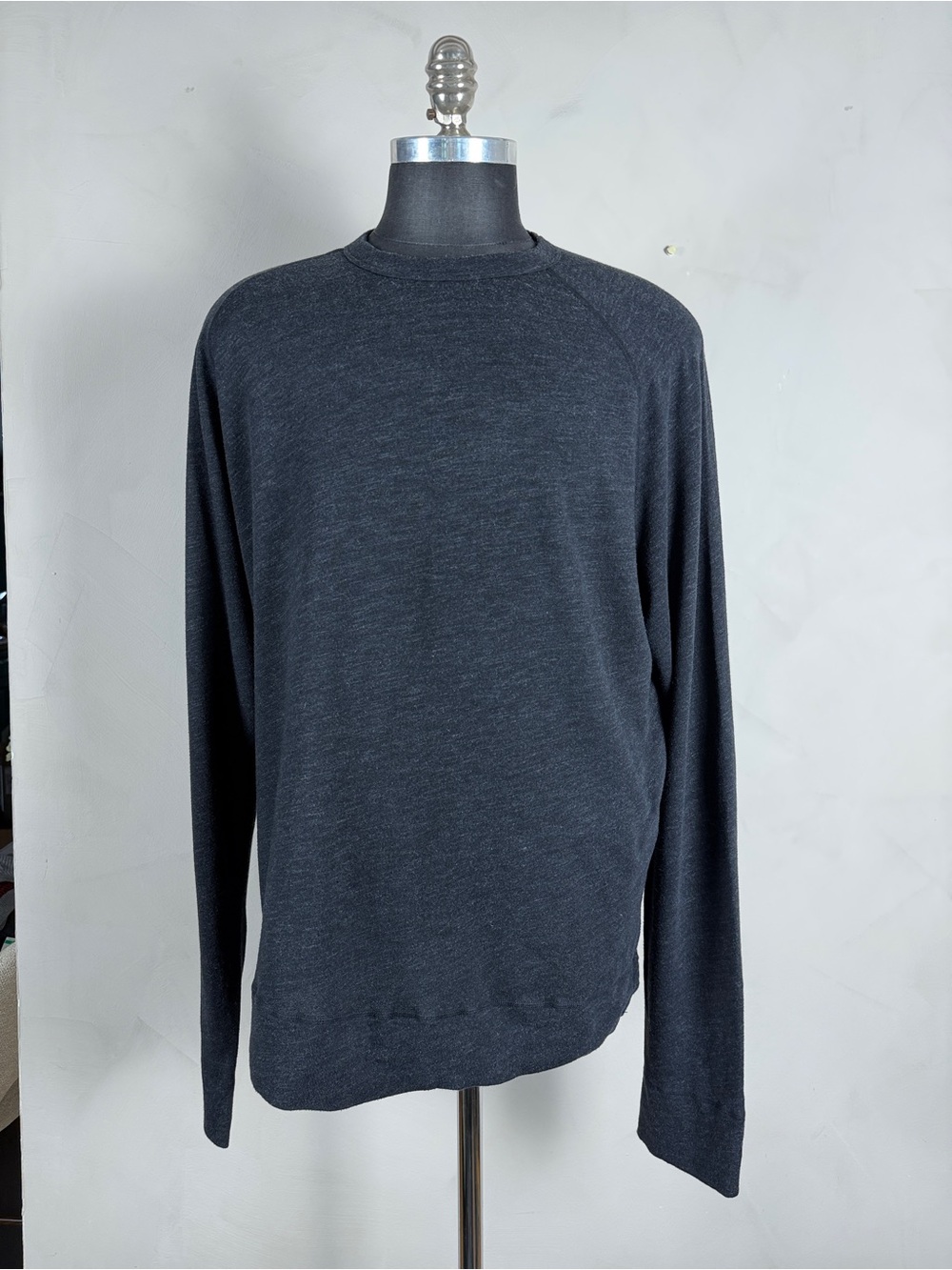 Standard James Perse Men's Grey Slub French Terry Raglan Sweatshirt Size 4 XL